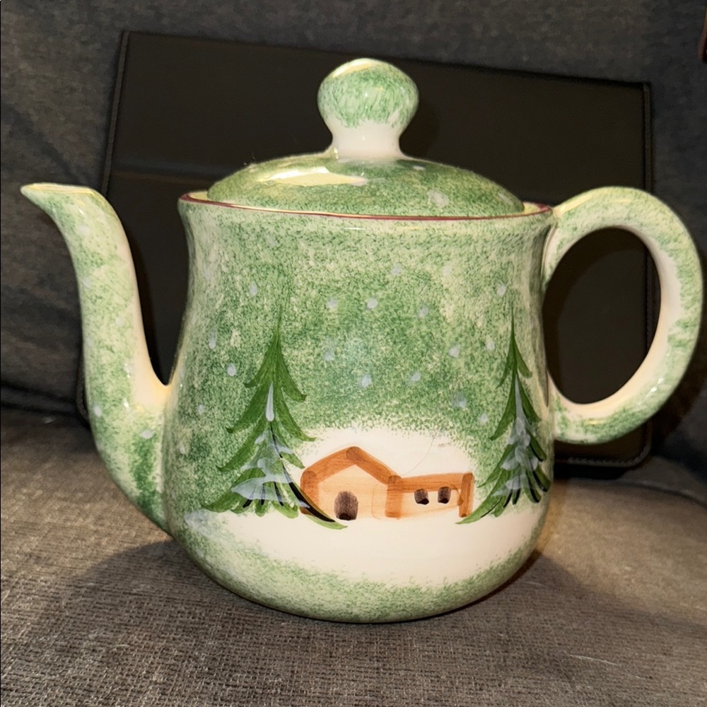 VINTAGE RARE Handpainted Italy 1995. The Cellar- popular collection at Macy’s.
